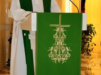 Bishop Thomas Graham Rose celebrating Mass at Santa Martha Chapel “Ad Limina Visit Opening Reflection